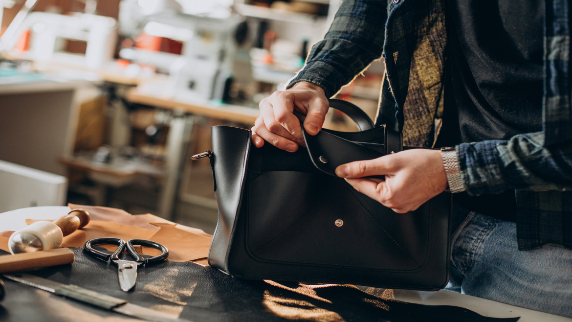 Men Bag Repair Services